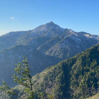 セブンマウンテンの一つ「鎌ヶ岳」