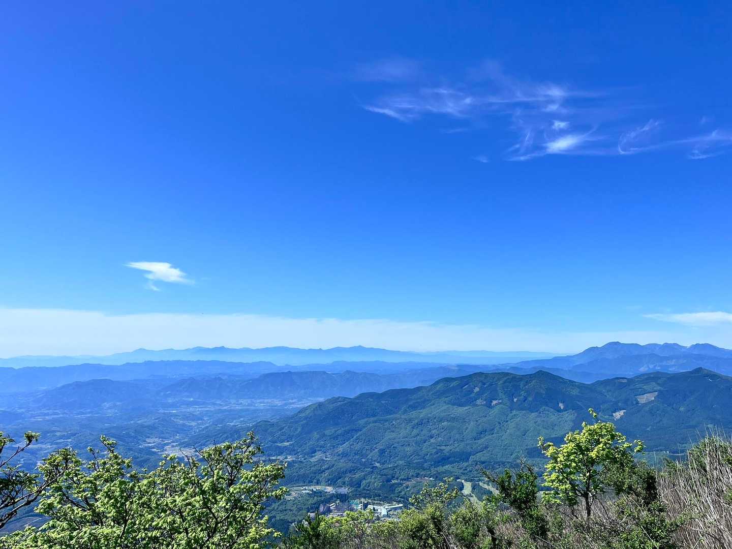祖母〜傾、九重方面の眺め❗️
天気が良く、眺め最高でした‼️