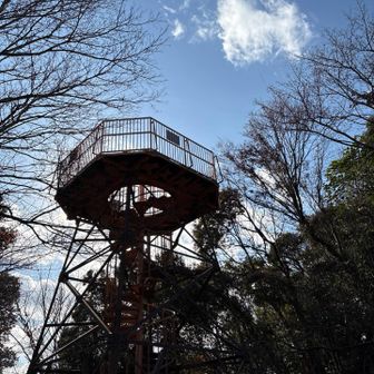 この展望台は老朽化の為登れず景色見れませんでした