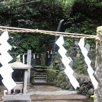 琵琶滝