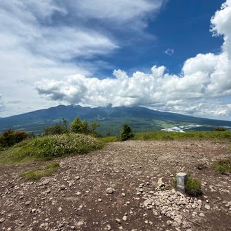 平沢山山頂は広々してる