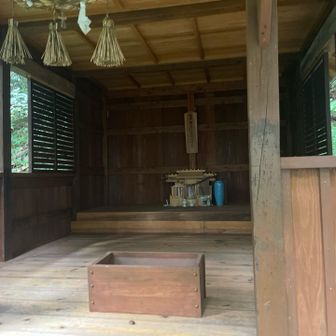 登ってすぐですが、ちょっとひと休みさせていただきました🙏