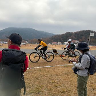 たまたま当日は関西シクロクロス第5戦開催日で、間近で選手たちを見ることができました！