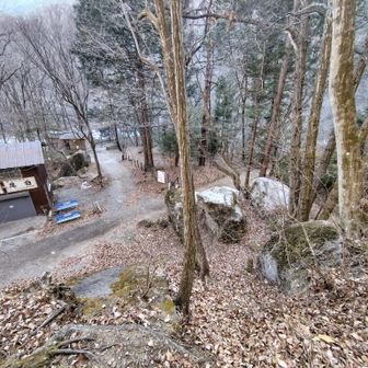 甲斐駒ヶ岳・黒戸尾根ルートの分岐まで下りて来た💡