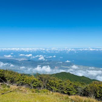 赤星山山頂から
