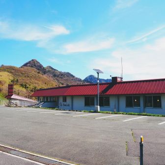 UFOライン沿いのyama cafeに出ます