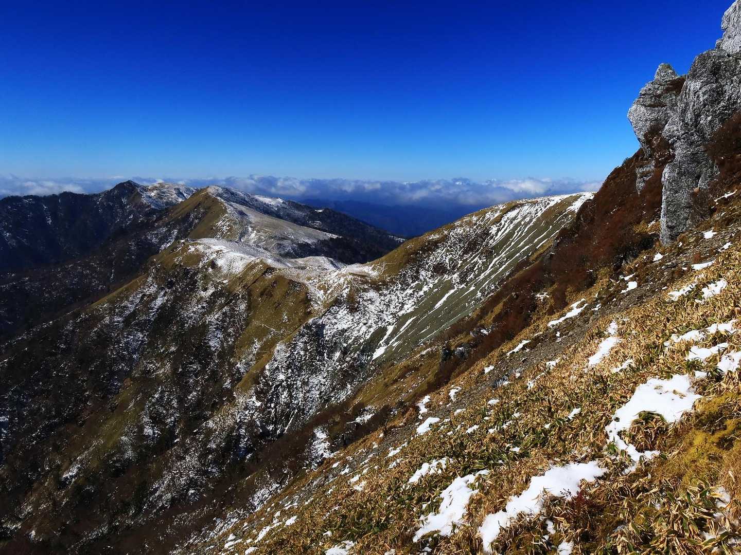 白髪山-カヤハゲ-三嶺 往復コースの写真