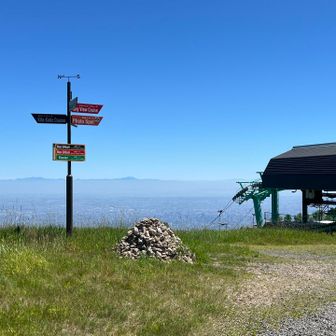 下山する前にテイネハイランド側へ寄り道