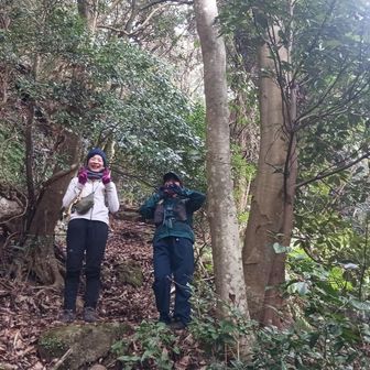 なんとヨッシーグループでした✨
あなた、今日は天念寺耶馬と無動寺耶馬やなかったっけ？鬼死岩までくるとは思わなかったわ〜😆
またマニアックルートで来たんやねwwwレポ楽しみにしてるよ⤴⤴誰とも会わないって思ってたから元気出た🎶アリガトネ💛(*´∇｀)/ ﾏﾀﾈ〜♪