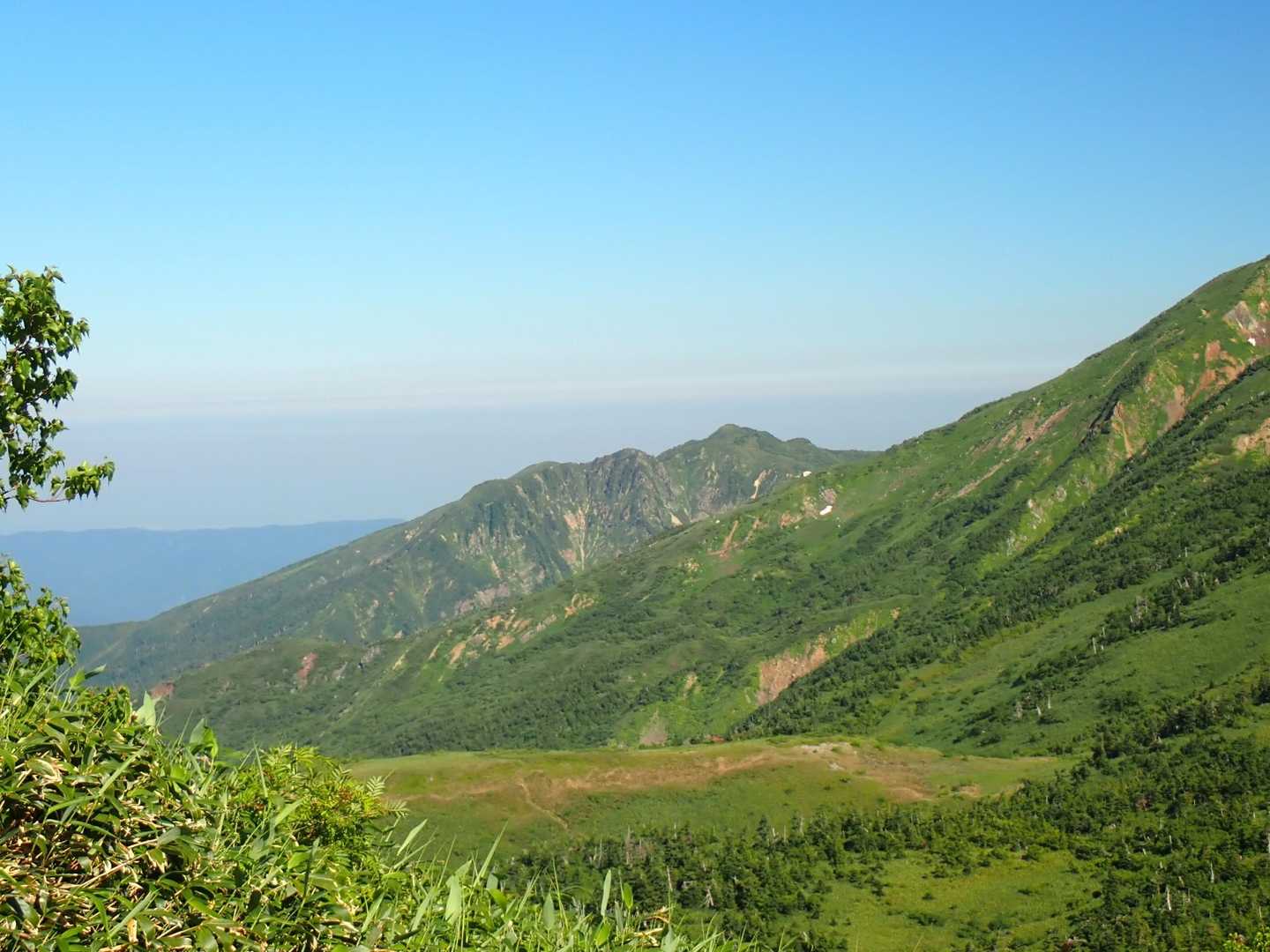 ここから別山に向かいます。
釈迦岳が見えてきました。