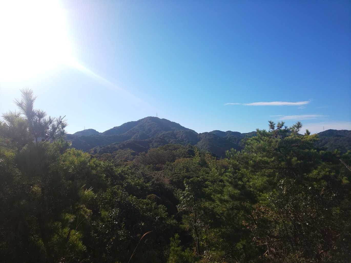 あれが飯盛山だろうか？
思ったより遠いかも