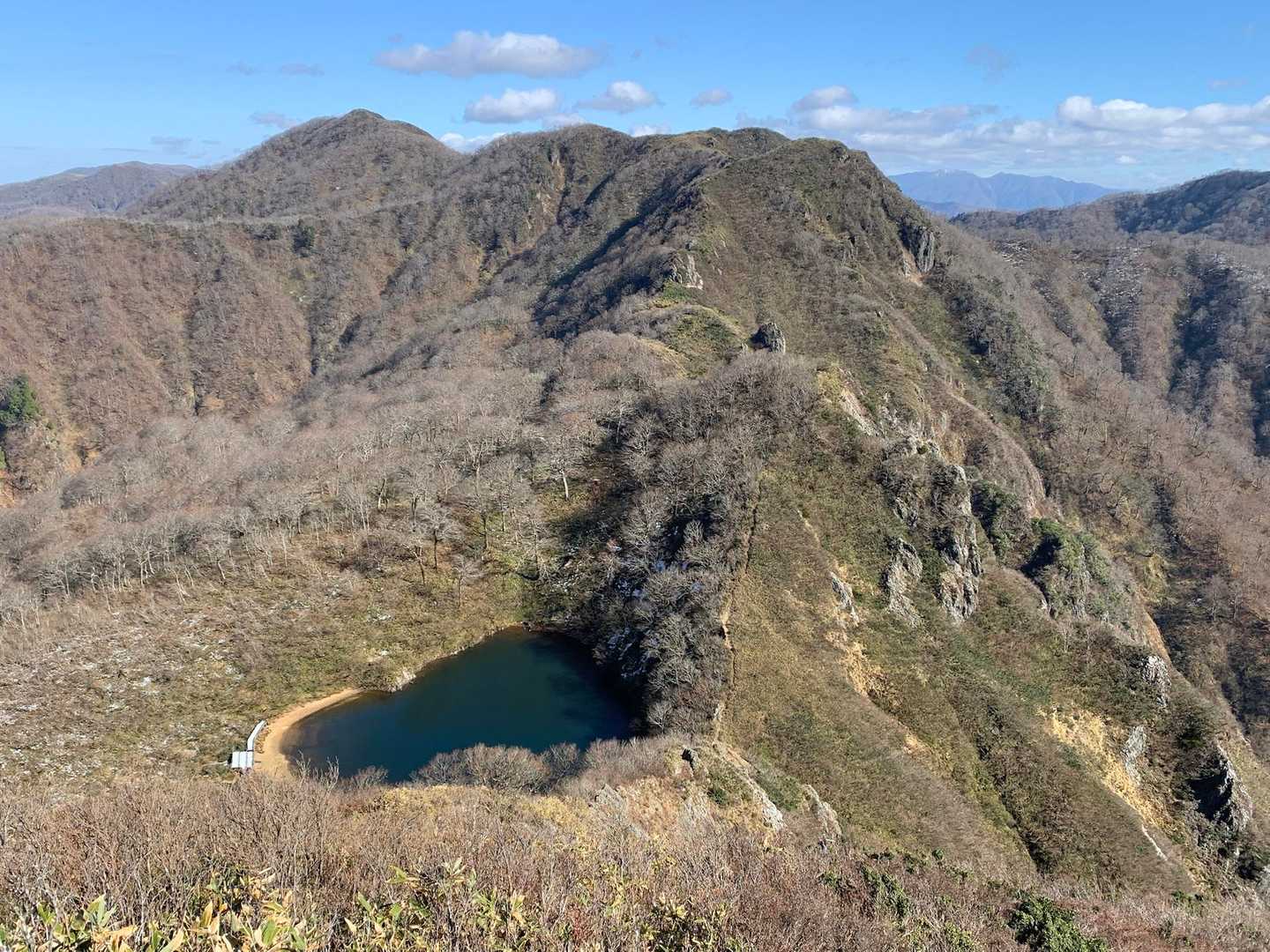 三周ヶ岳と夜叉ヶ池
よく見るアングルです💙