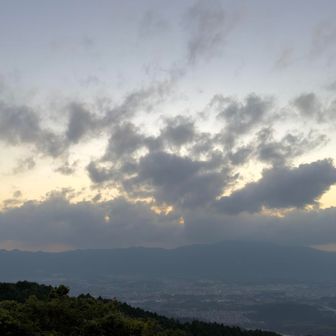 日の出は雲の上からですね。
待たずにげざぁーんします🏃‍♂️‍➡️