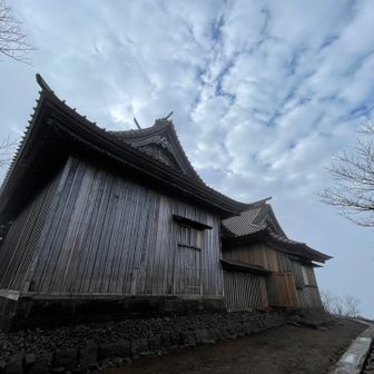 上宮後方横から
