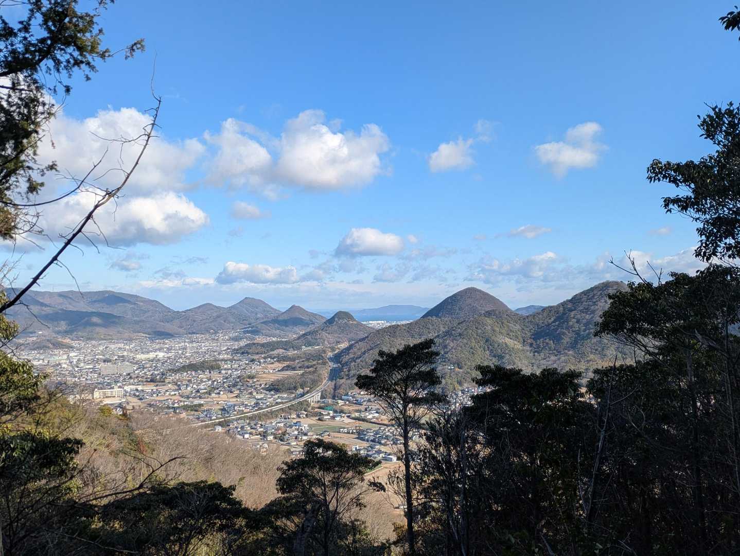 東峰からの眺め
⛰️⛰️⛰️