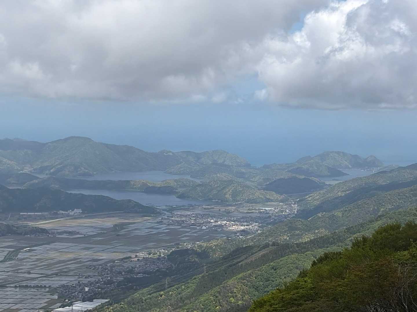 ピークを拝んでささっと下ります🌀
三方五湖をアップでカシャっ