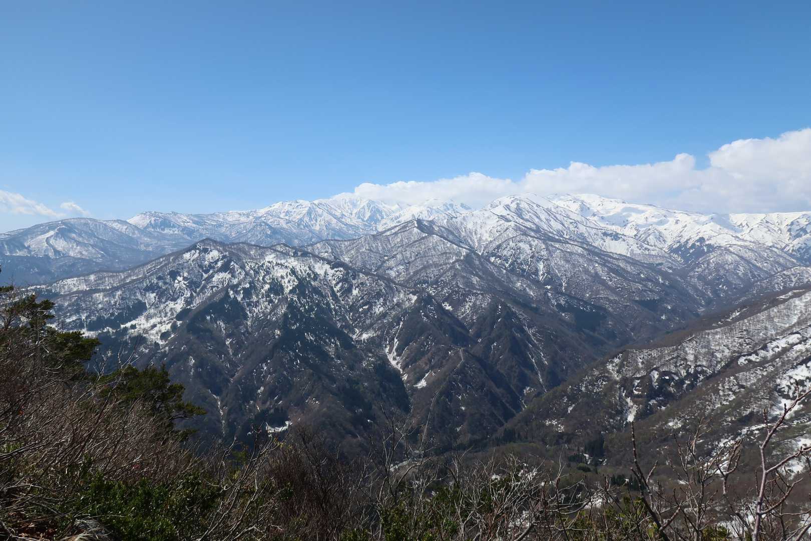北ｱﾙﾌﾟｽ白馬方面が見えてくる