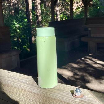 東屋にお忘れ物？
持ち主さんのもとに帰れますように…