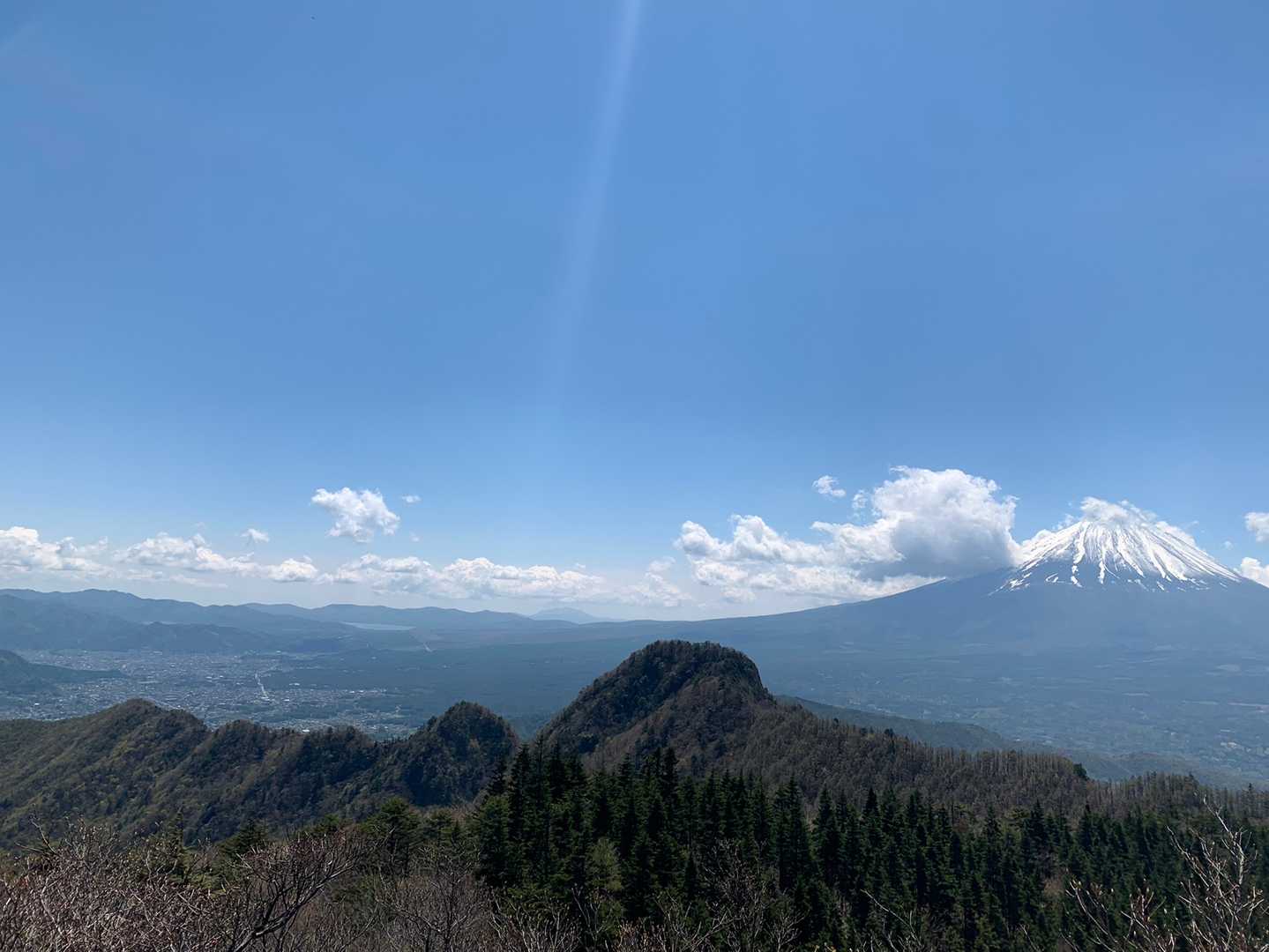 大石峠入口バス停-淵坂峠-毛無山-十二ヶ岳-金山-節刀ヶ岳 周回コースの写真