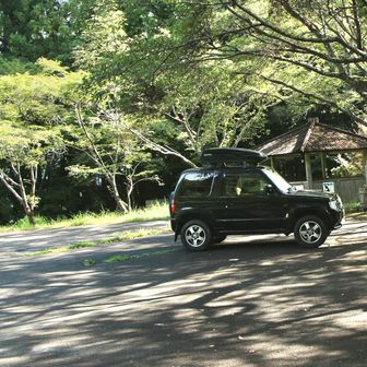 早く出発のつもりがいつもと同じ時間🕙
酷暑予報の中流石に誰もいない🚙