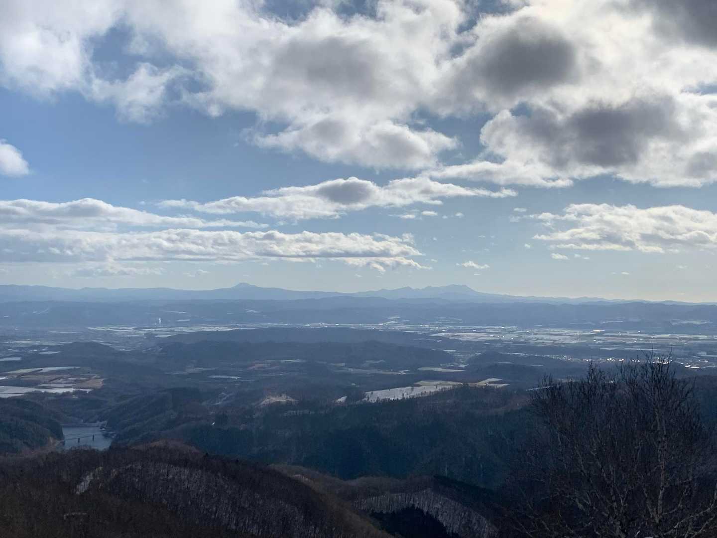雌阿寒岳も雄阿寒岳も
しっかりくっきりと