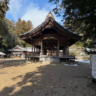 おしゃべりしながらの下山で滝は華麗に幾つかスルー🤭
猿投神社へ戻って来ました。