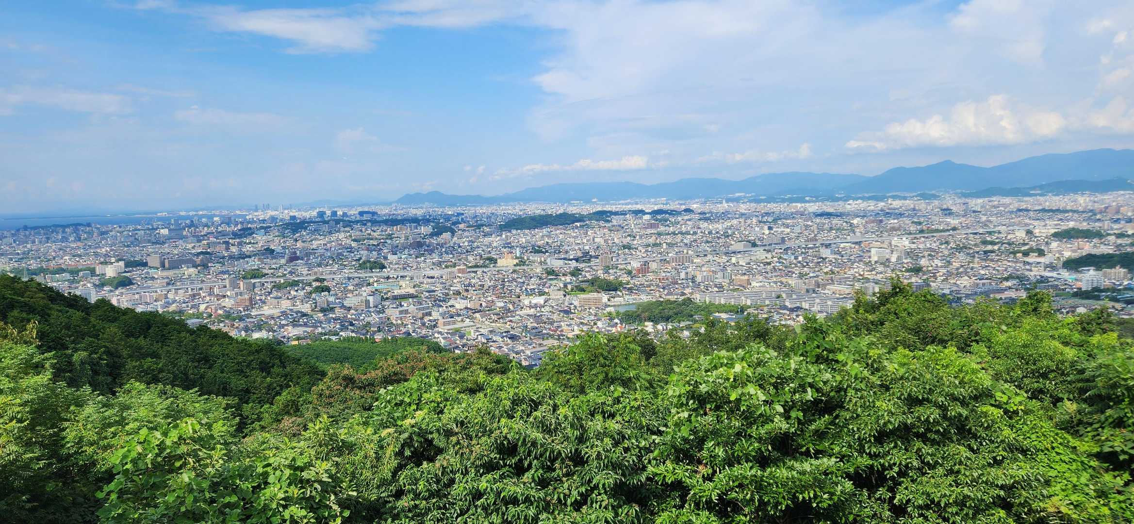 片江展望台戻ってきました。昼スタートで、ちと暑かったですが、歩いてスッキリしました～😁
