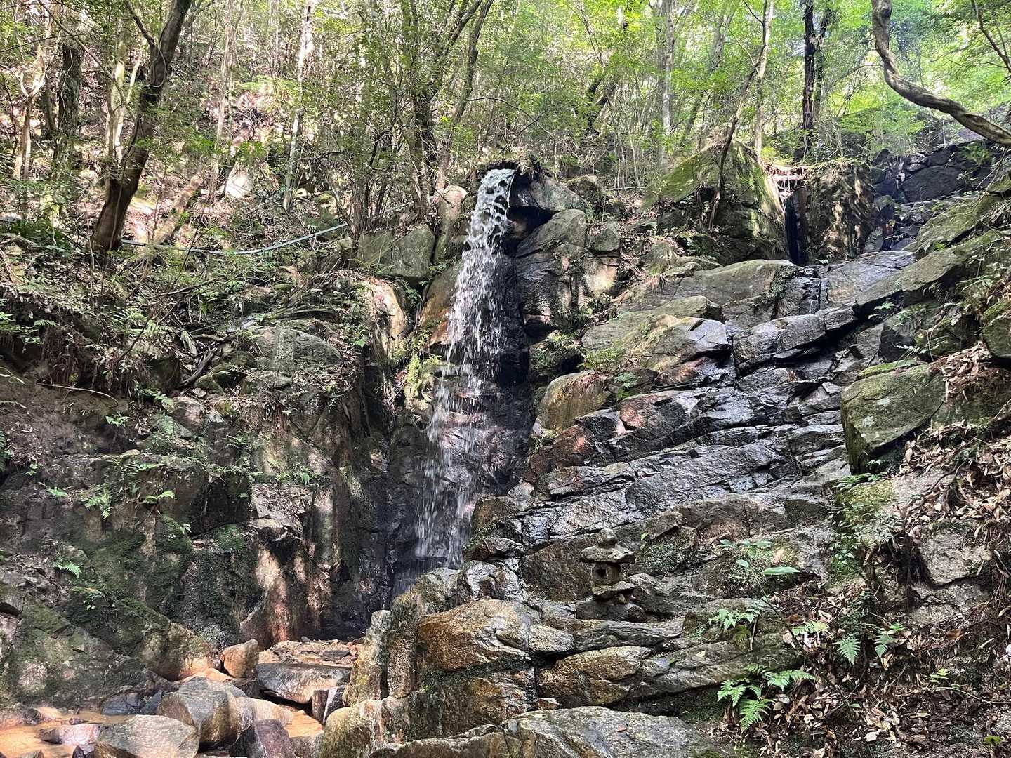 暁明ヶ滝が現れる
✳︎水行したら気持ち良さそうな滝🥵