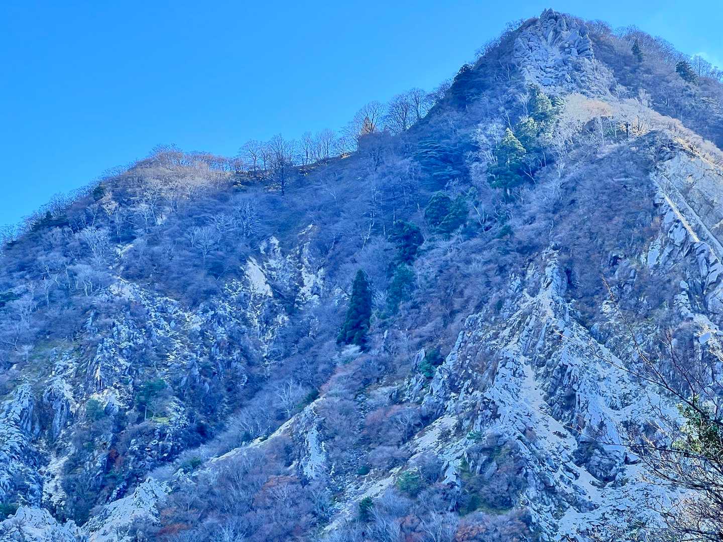 かっこいい鎌ヶ岳。