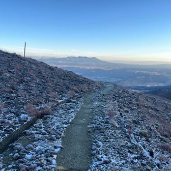 さぁ下山開始ー
めちゃめちゃ整備されてる！
