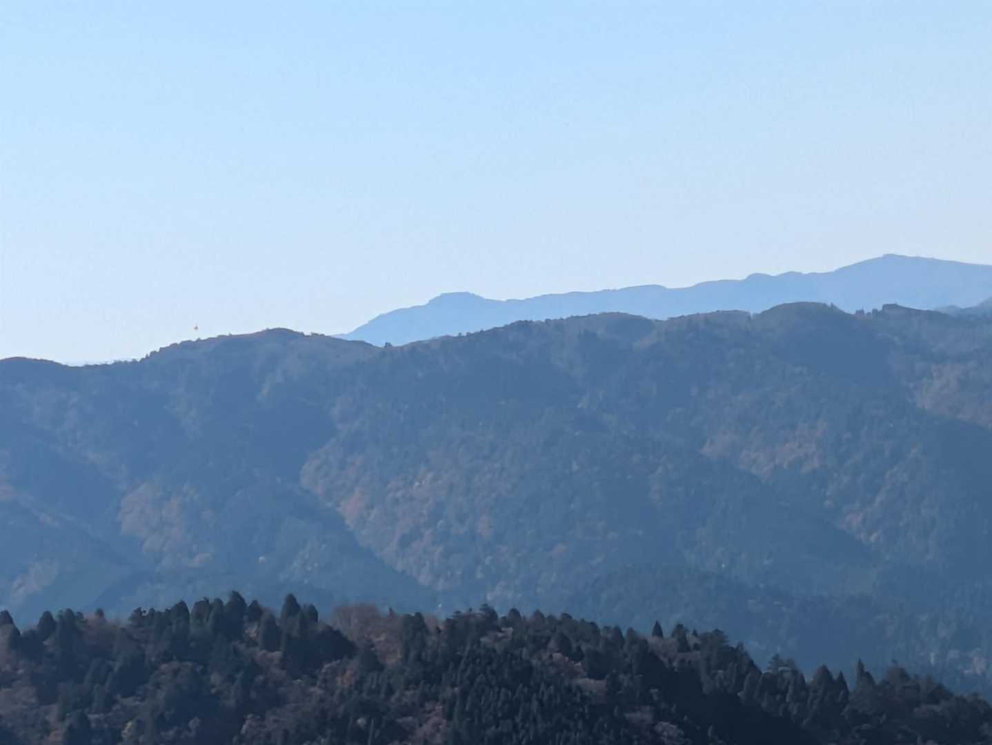 京都の山々、愛宕山も望めます