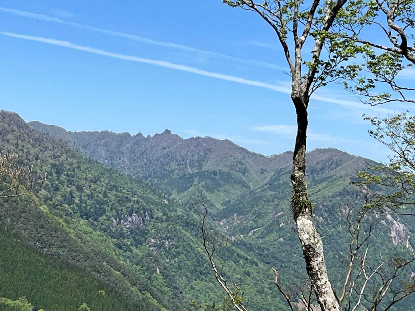 釣鐘山登山口-鹿川峠-釣鐘山 往復コースの写真