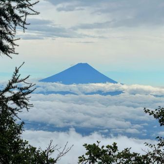 雲海展望台に再訪🗻
昼メシにします