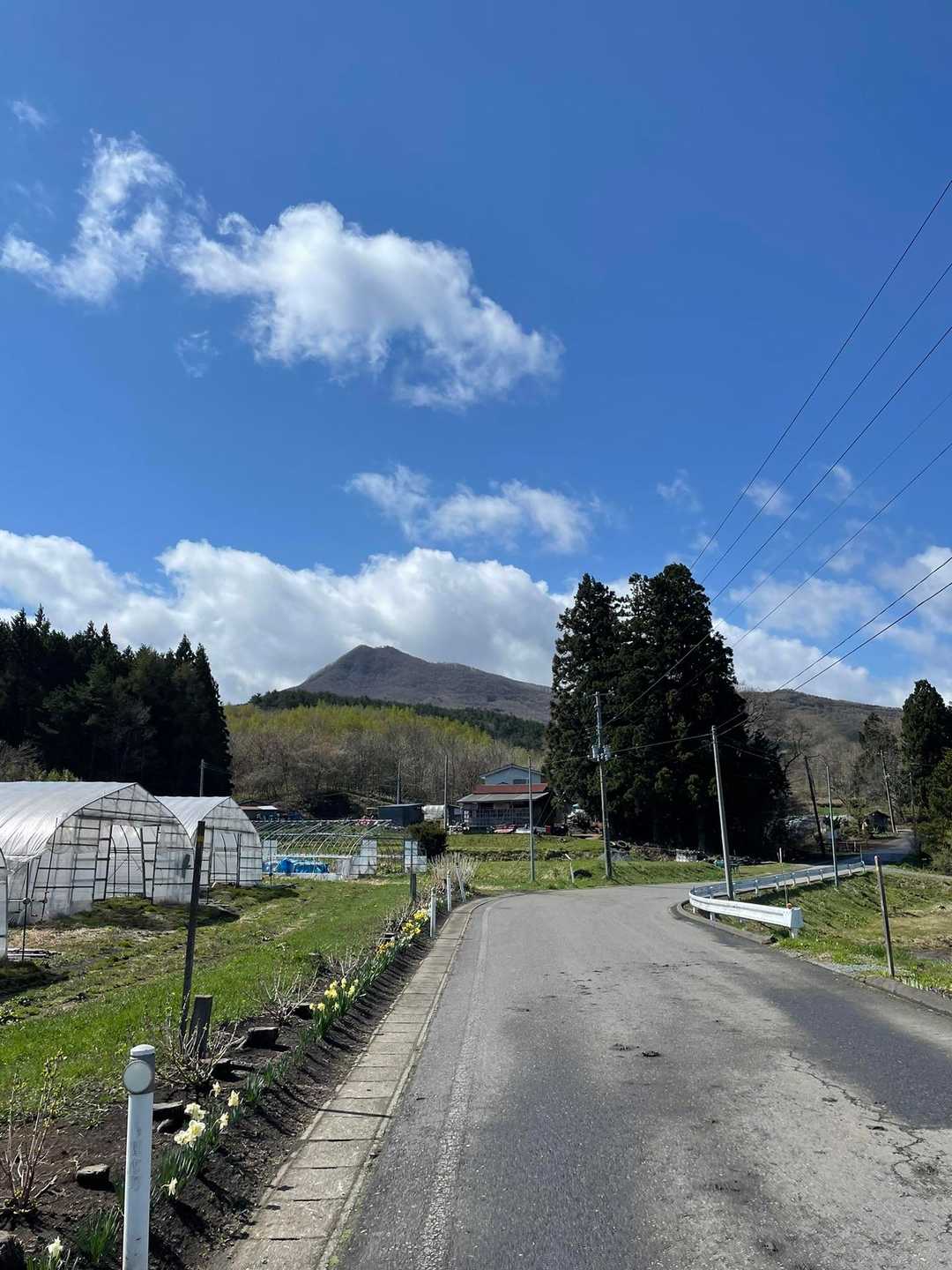 目指す久慈平岳が見えてきました。