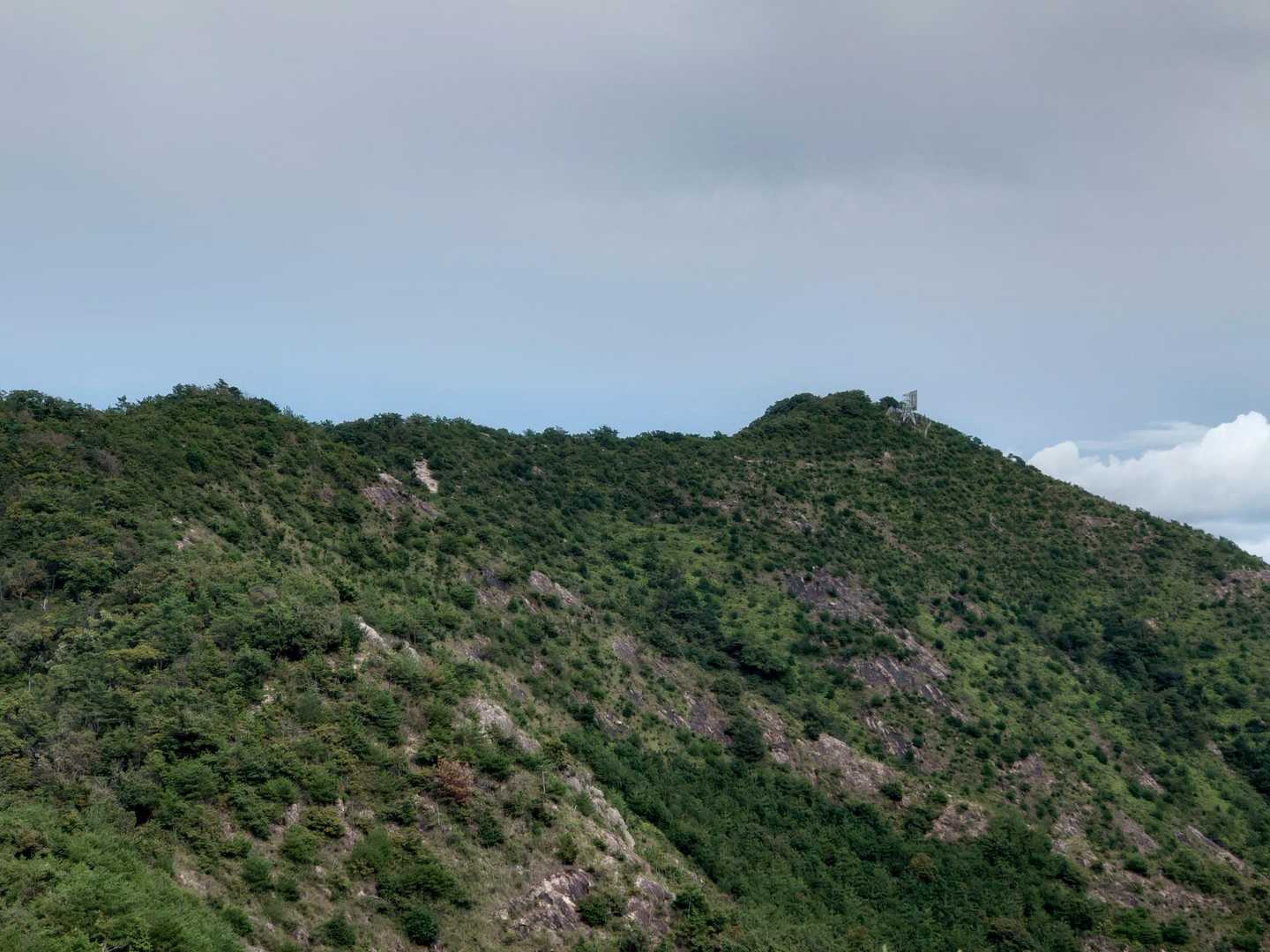 もうちょっとだけど気分悪いから下山しよっと。