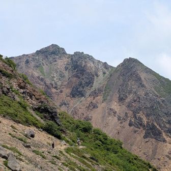 あそこから降りてきた