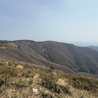 フトウガ峰、ちょっと霞んでた