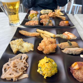 ビアマウント高尾にて　眺望の良い席で🍻