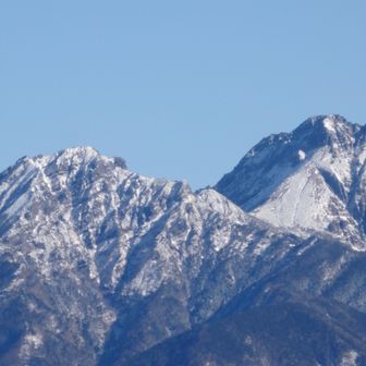 赤岳と阿弥陀岳。