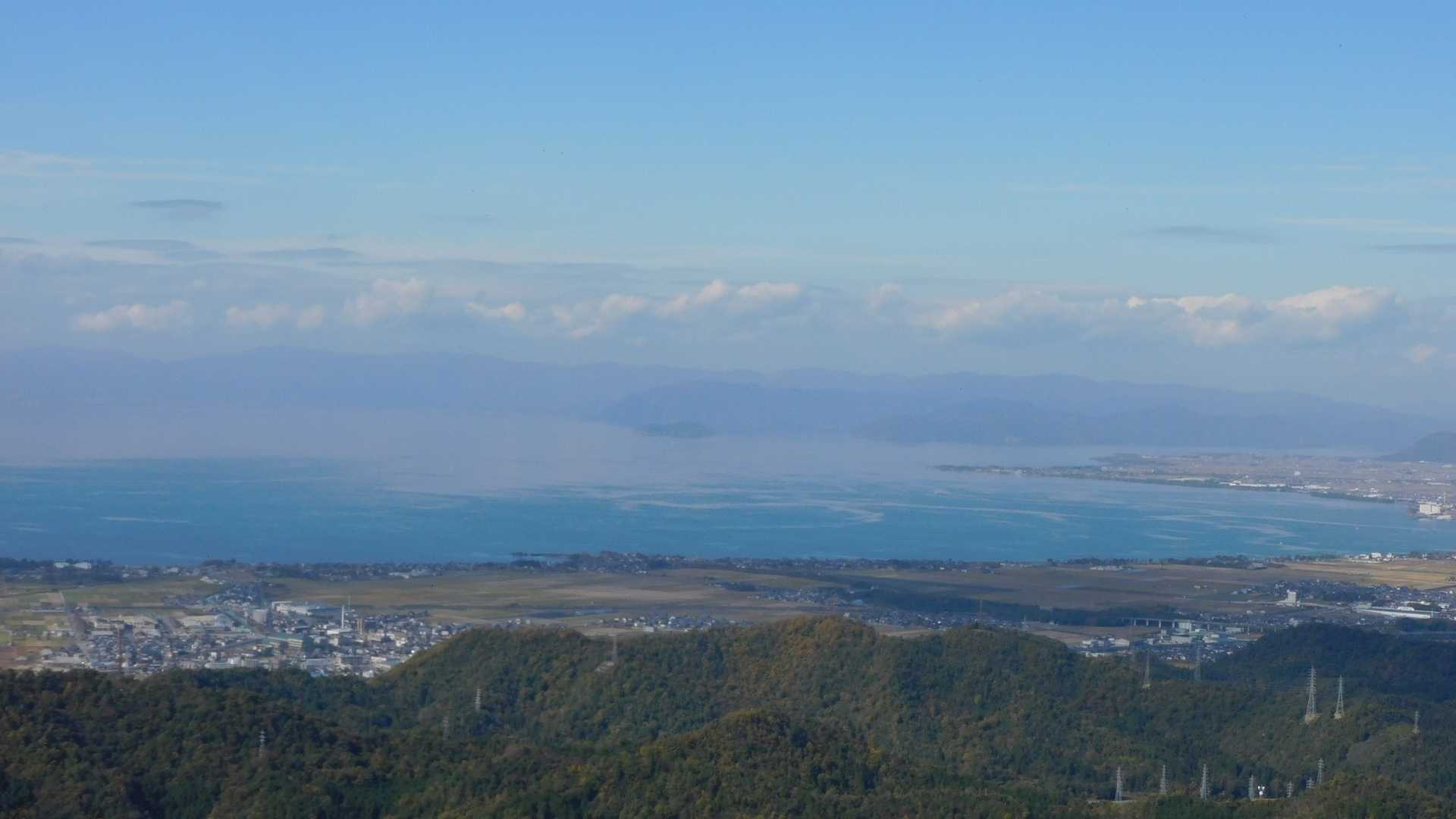 美しい琵琶湖✨
ここが最初のピーク、竜宮山みたいです🎵