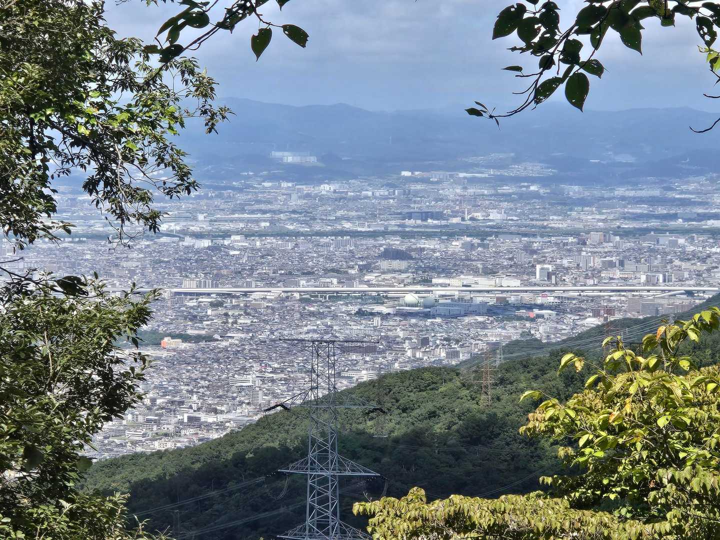 新石切駅-石切劔箭神社-興法寺-宝山寺駅-生駒駅 縦走コースの写真