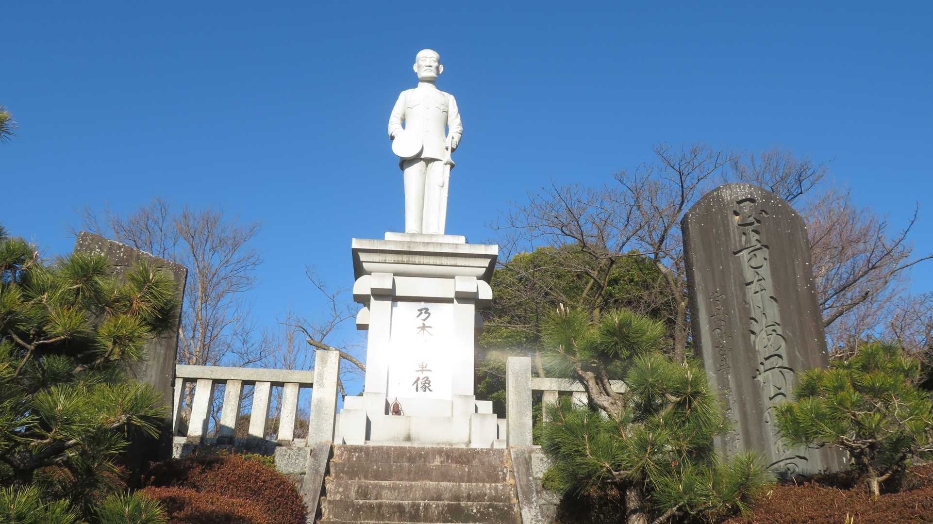 乃木山到着（乃木将軍像）