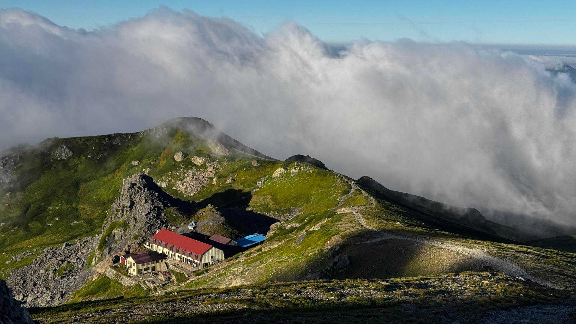 猿倉登山口-岩室跡-白馬岳-丸山-杓子岳-白馬鑓ヶ岳 周回コースの写真