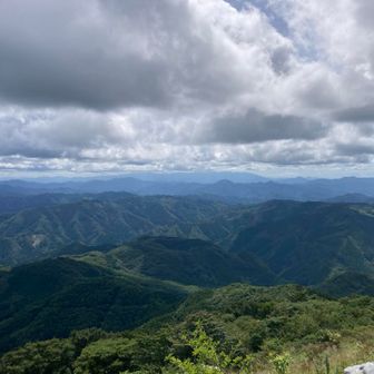 奥の山が三本杭・鬼ヶ城だと思う。