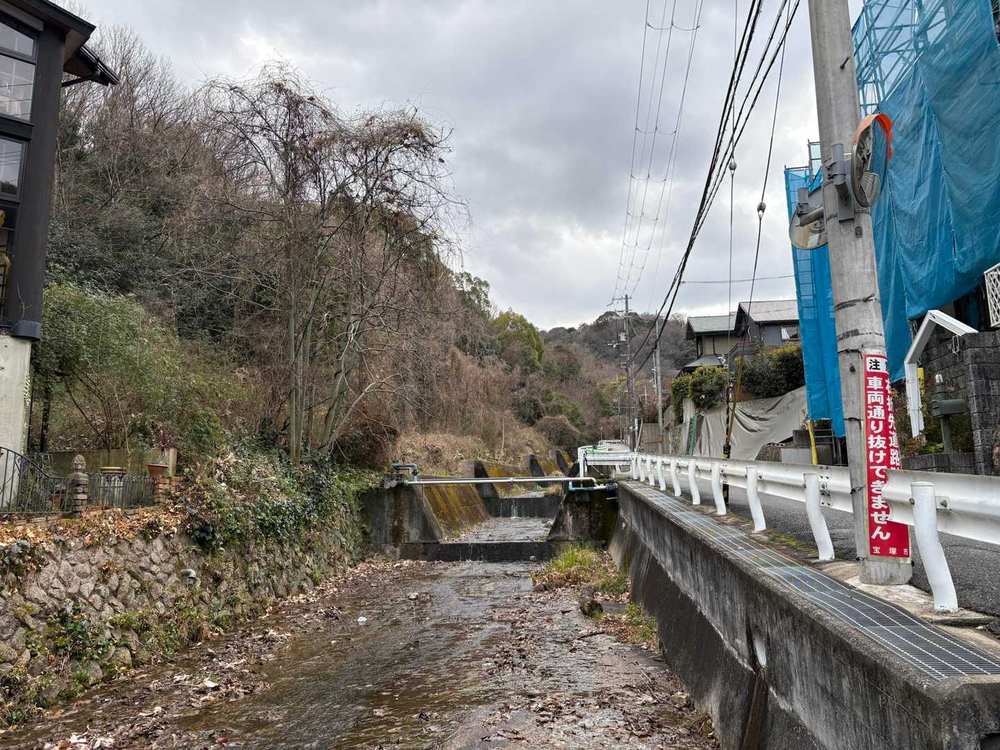 伝わりにくいけど中々の勾配が続きます。
良いトレーニングなるな😜