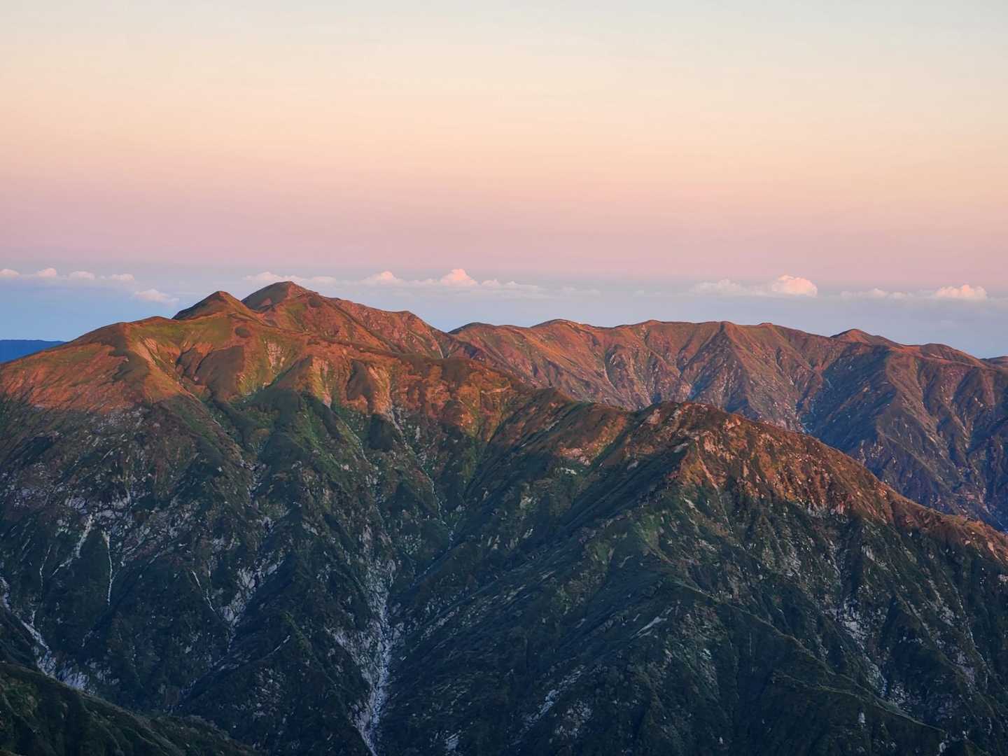 地蔵岳-草履塚-飯豊山神社-飯豊山 往復コースの写真