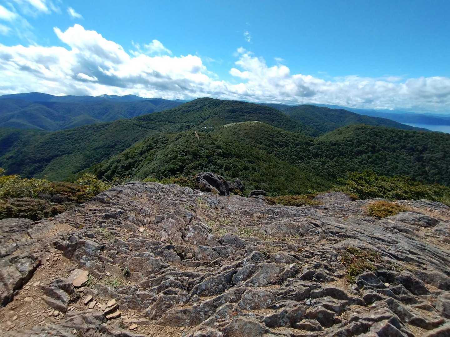 黒岩から御霊櫃峠