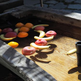 冷やし野菜で有名なわさび平小屋
この時期はフルーツ🍎