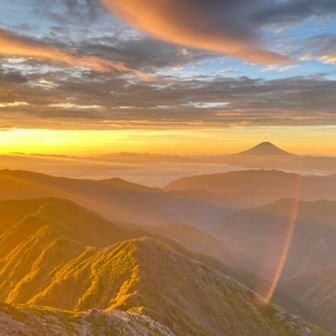 富士山と朝日