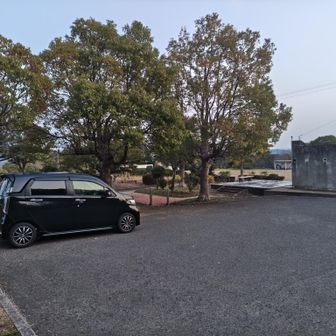 いつもの様に平和公園墓地の駐車場に車を停めてSTART